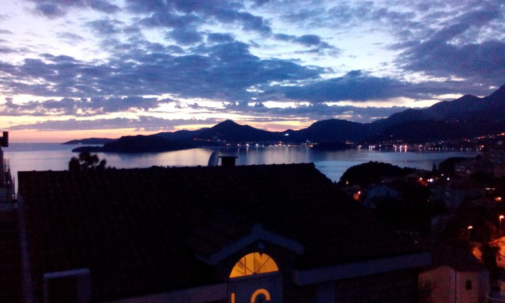 Apartments Muhar Sveti Stefan Exteriér fotografie