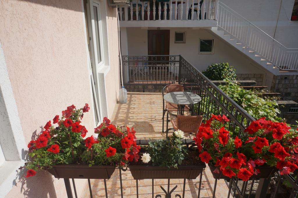 Apartments Muhar Sveti Stefan Exteriér fotografie