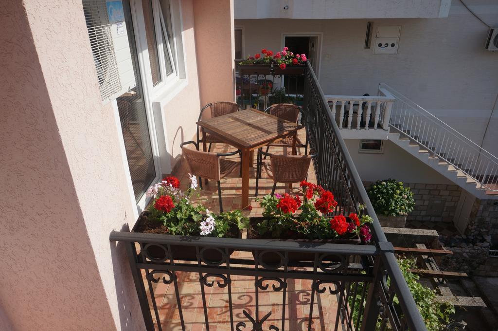 Apartments Muhar Sveti Stefan Exteriér fotografie
